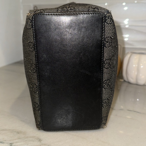 GUCCI DENIM TOTE W LEATHER HANDLES & SILVER HARDWARE-SO CHIC!! - Picture 4 of 11